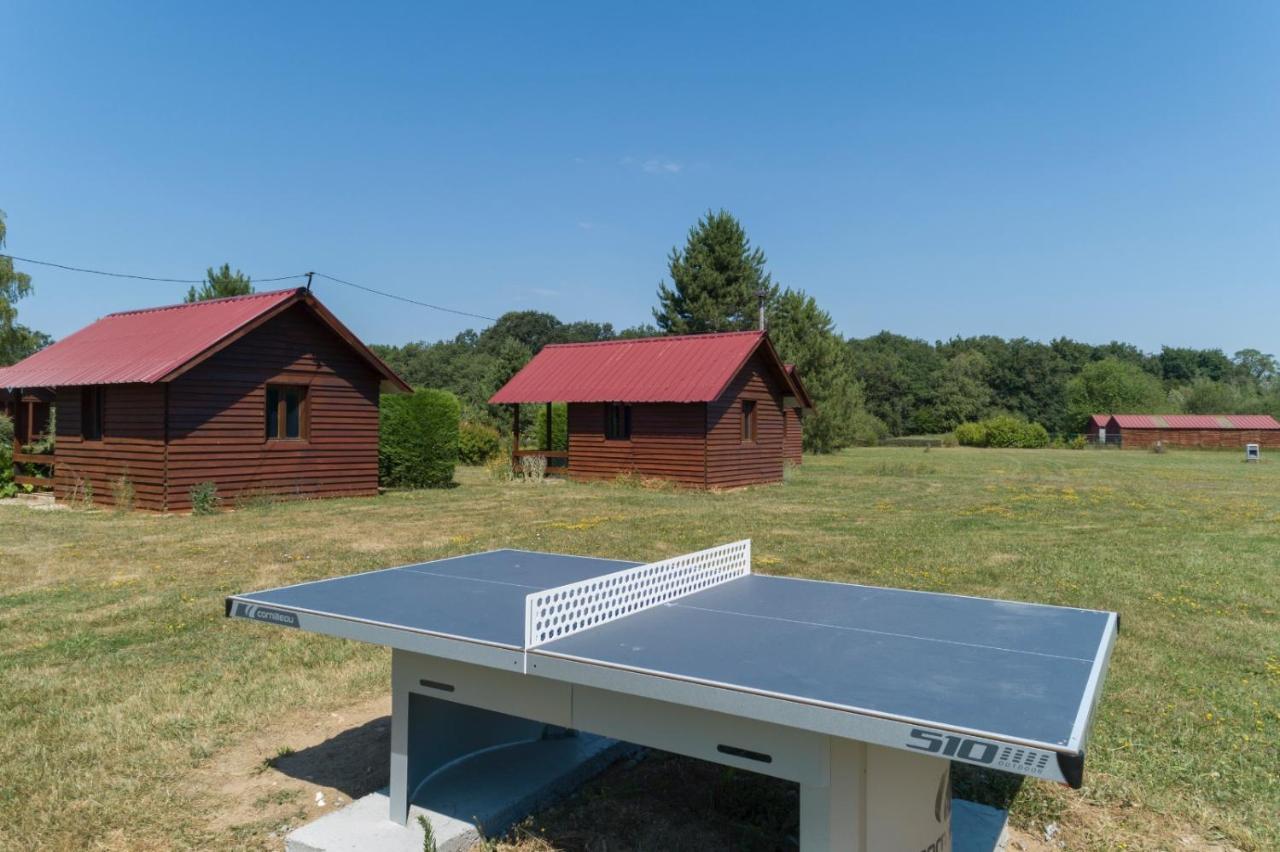 Les Cabanes Parisiennes - Chalets 1H30 From Paris - 62P แซนต์-เชอเนอวีแยร์-เดส์-บัวส์ ภายนอก รูปภาพ