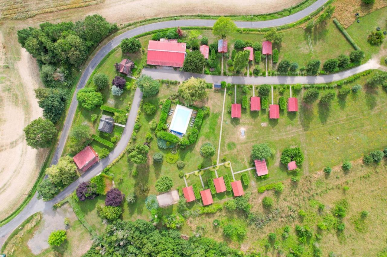 Les Cabanes Parisiennes - Chalets 1H30 From Paris - 62P แซนต์-เชอเนอวีแยร์-เดส์-บัวส์ ภายนอก รูปภาพ