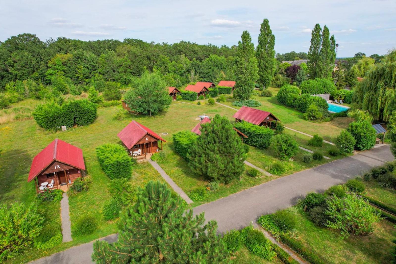 Les Cabanes Parisiennes - Chalets 1H30 From Paris - 62P แซนต์-เชอเนอวีแยร์-เดส์-บัวส์ ภายนอก รูปภาพ