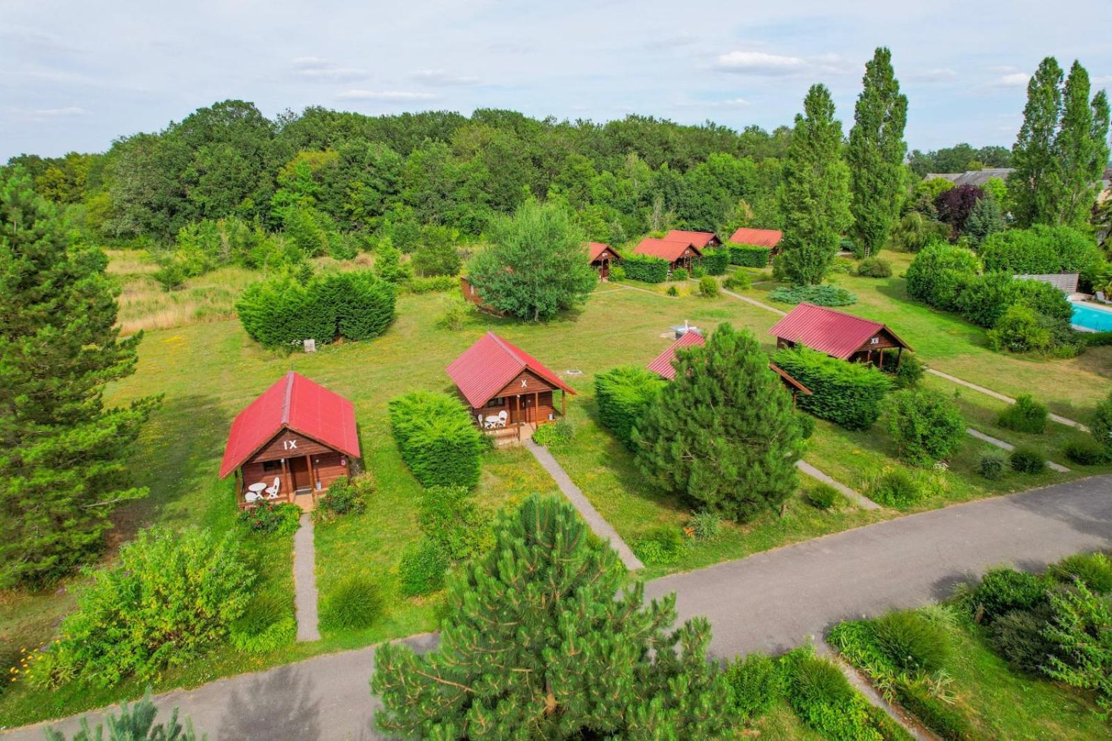 Les Cabanes Parisiennes - Chalets 1H30 From Paris - 62P แซนต์-เชอเนอวีแยร์-เดส์-บัวส์ ภายนอก รูปภาพ